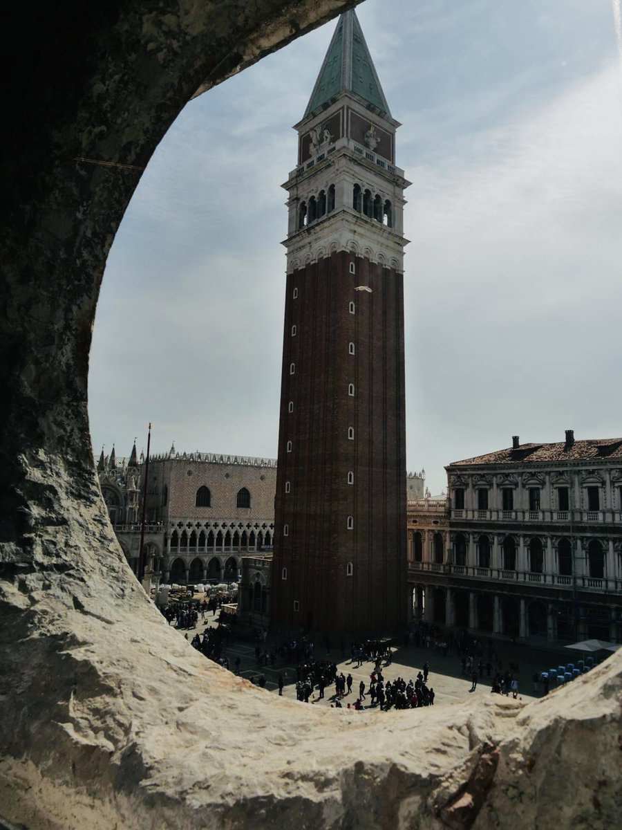 aytan_aliyeva_'s tweet photo. Some beauty of Venice-the capital of #Veneto region, is built on more than 100 small islands in a lagoon in the #AdriaticSea .It has no roads, just canals – including the #GrandCanal lined with Renaissance & Gothic palaces.🇮🇹
#SanMarco #RialtoBridge #StMarkChurch #Venice #Italy https://t.co/BkqmS0D3zH