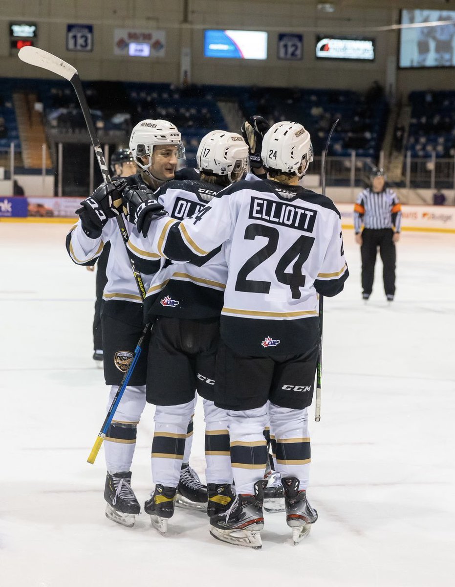 Welcome boys <a href="/VoltigeursDRU/">Voltigeurs de Drummondville</a> 
 <a href="/OscarPlandowski/">Oscar Plandowski</a> <a href="/Drew_Elliott03/">Drew Elliott</a>