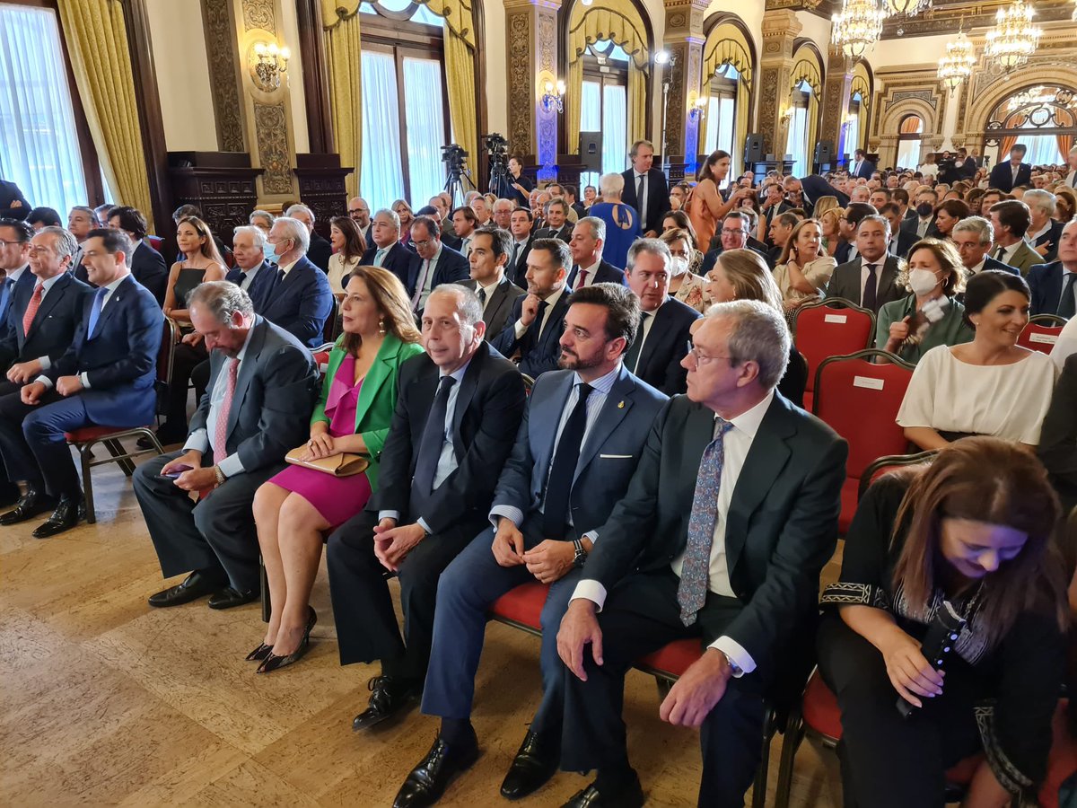 Rogelio Velasco (@rogeliovelascop) on Twitter photo Enhorabuena al <a href="/grupojoly/">Grupo Joly</a> por el enorme trabajo que ha supuesto la elaboración de su Anuario 2022. Un placer poder acompañaros en el acto de presentación junto a compañeros de <a href="/AndaluciaJunta/">Junta de Andalucía</a> y al presidente <a href="/JuanMa_Moreno/">Juanma Moreno</a> Enhorabuena al <a href="/grupojoly/">Grupo Joly</a> por el enorme trabajo que ha supuesto la elaboración de su Anuario 2022. Un placer poder acompañaros en el acto de presentación junto a compañeros de <a href="/AndaluciaJunta/">Junta de Andalucía</a> y al presidente <a href="/JuanMa_Moreno/">Juanma Moreno</a>
