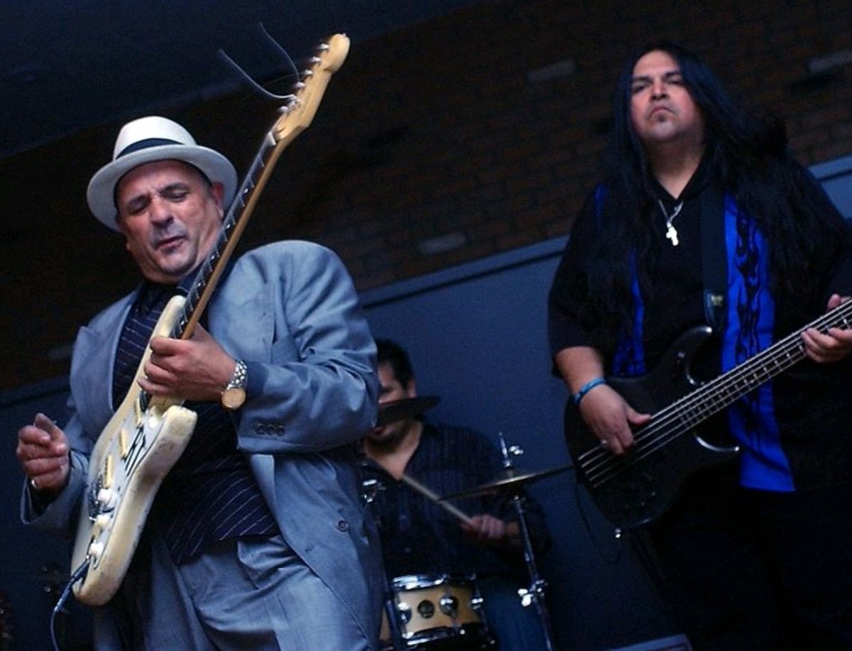 rudyparris's tweet image. Happy Heavenly Birthday to my mentor and friend Ron Thompson . Miss my hero.
#ronthompson #guitar #guitarplayer