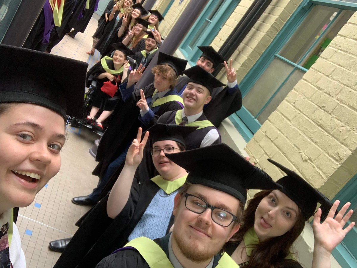 Neyv Emily tweet media