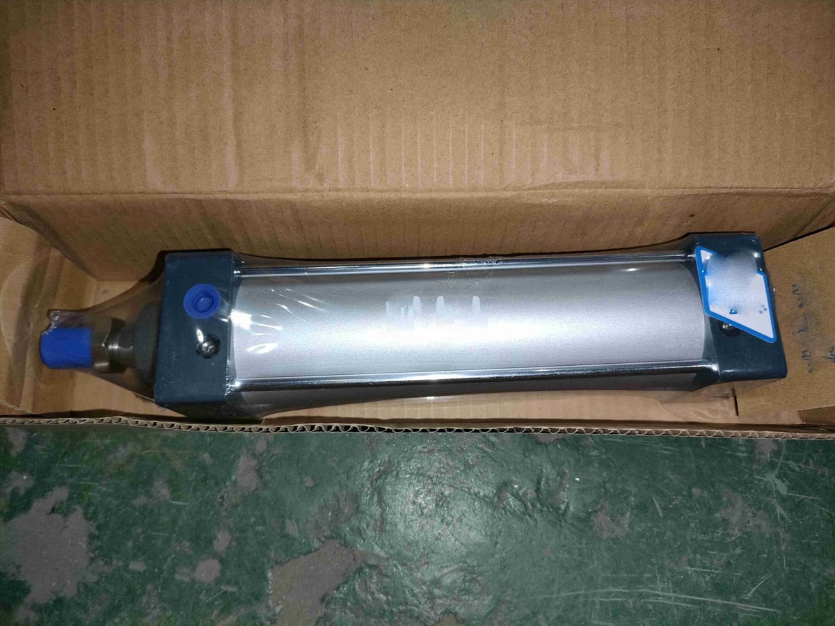 ABL_Group_'s tweet photo. #Importación de cilindros neumático estándar de aluminio 
Origen: Ningbo, China -  Destino: Guadalajara, México
 
On Price, On Time, On Place https://t.co/2ADODrx2PY