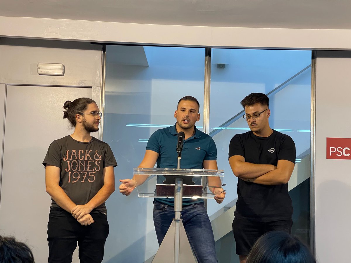 Avui he assistit a la formació de l'executiva de les <a href="/JSCBdV/">JSC Barberà #BdV</a>

Enhorabona a la nova executiva, les joventuts han de ser la punta de llança per a dur a terme els canvis que volem per a la nostra ciutat.