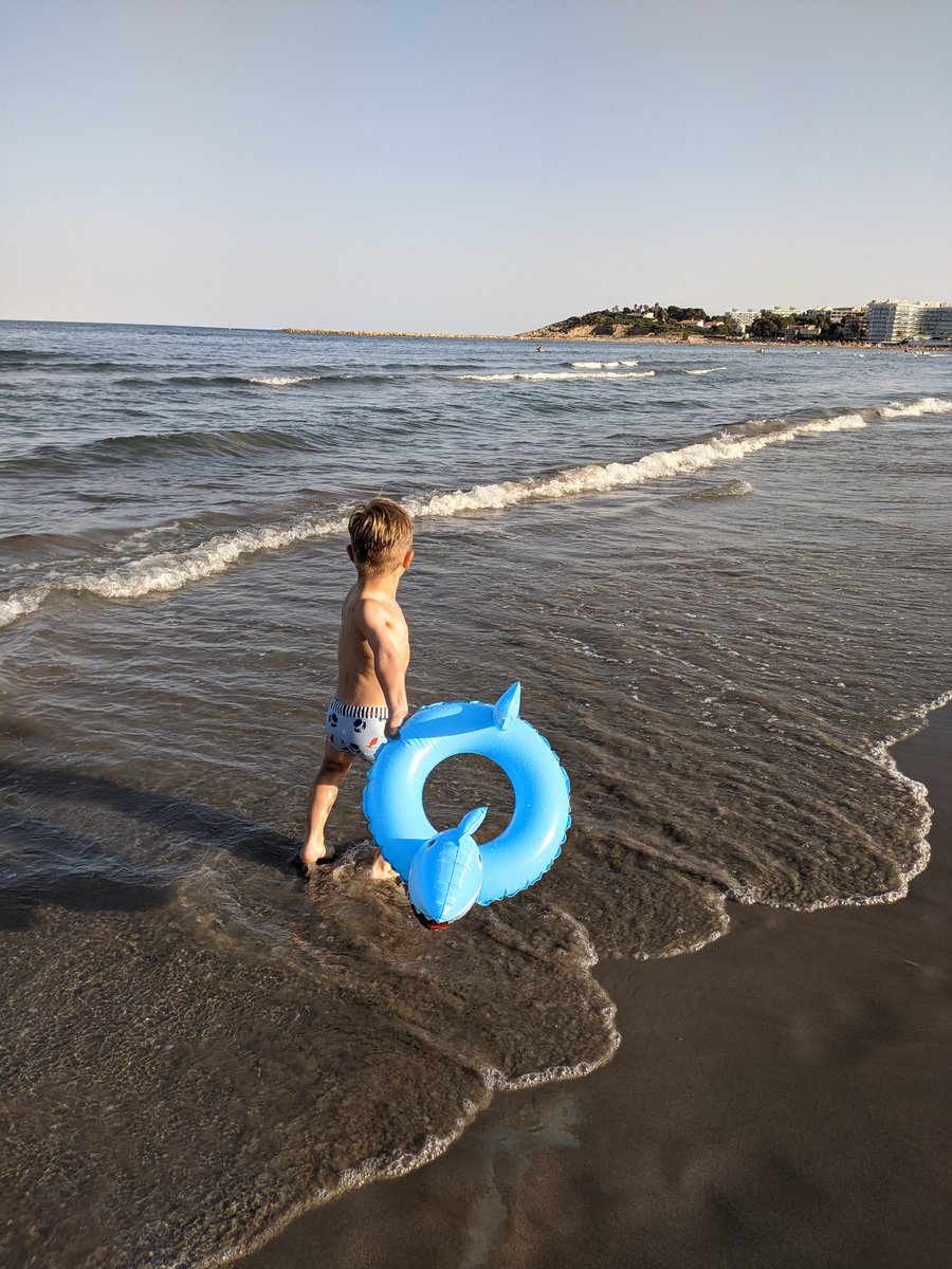 Y llegaron las vacaciones para coger fuerzas. No podemos prescindir de <a href="/lapinedaplatja/">Turisme Vila-seca</a> <a href="/TGNturisme/">Tarragona Turisme</a> siempre un acierto.