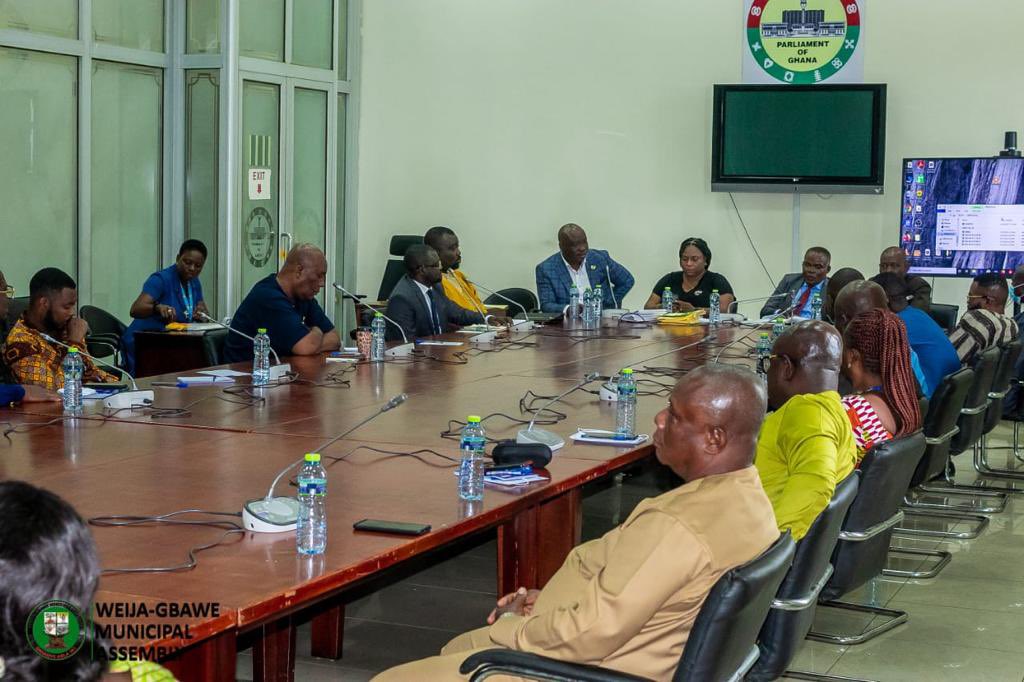 6/8
System and the Role of the Caucuses.

Speaking on the two day progamme, Hon. Andrew Oppong Amoako (PM) said it had broadened their perspective and given them a first hand information on the workings of Parliament.