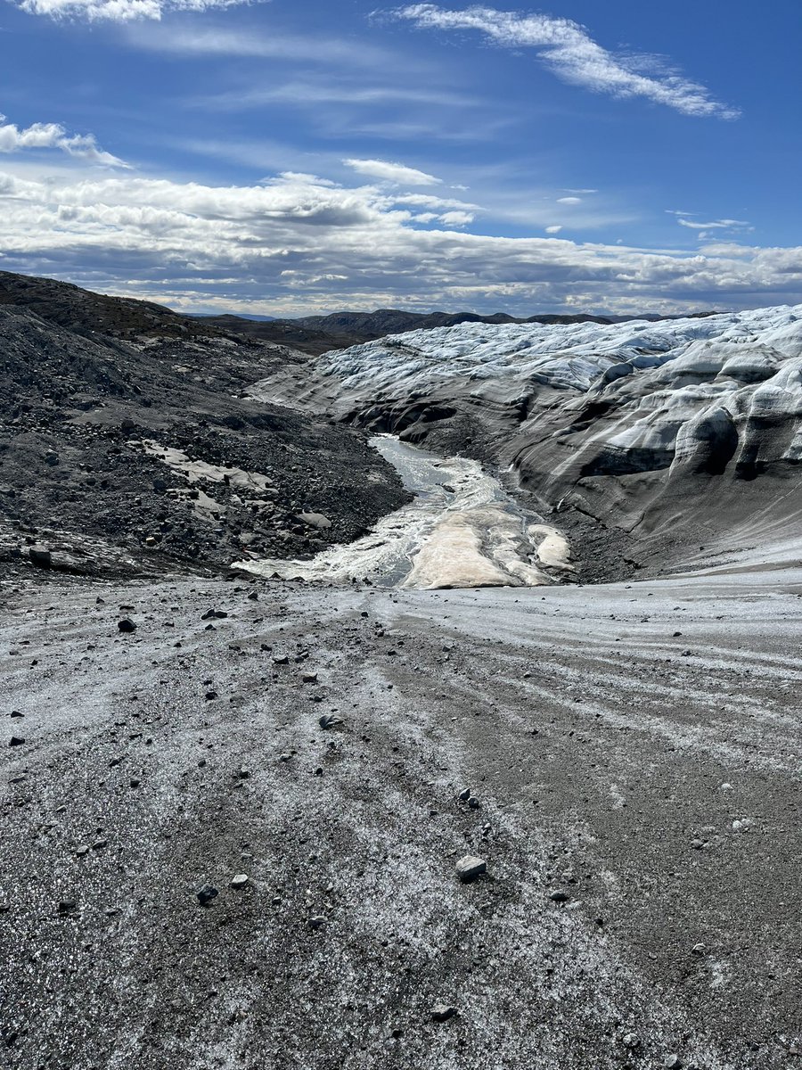 RiisSoil's tweet photo. Just finished an exciting 2w long field campaign studying #ch4 emitting meltwater from the #Greenland #icesheer with @Sarahelisesapper, @Geow_UniHD and Getachew #IMAU @UniUtrecht. Still in total wonder of where this CH4 comes from and what biotic or abiotic processes are involved https://t.co/SSxWAaQNAX