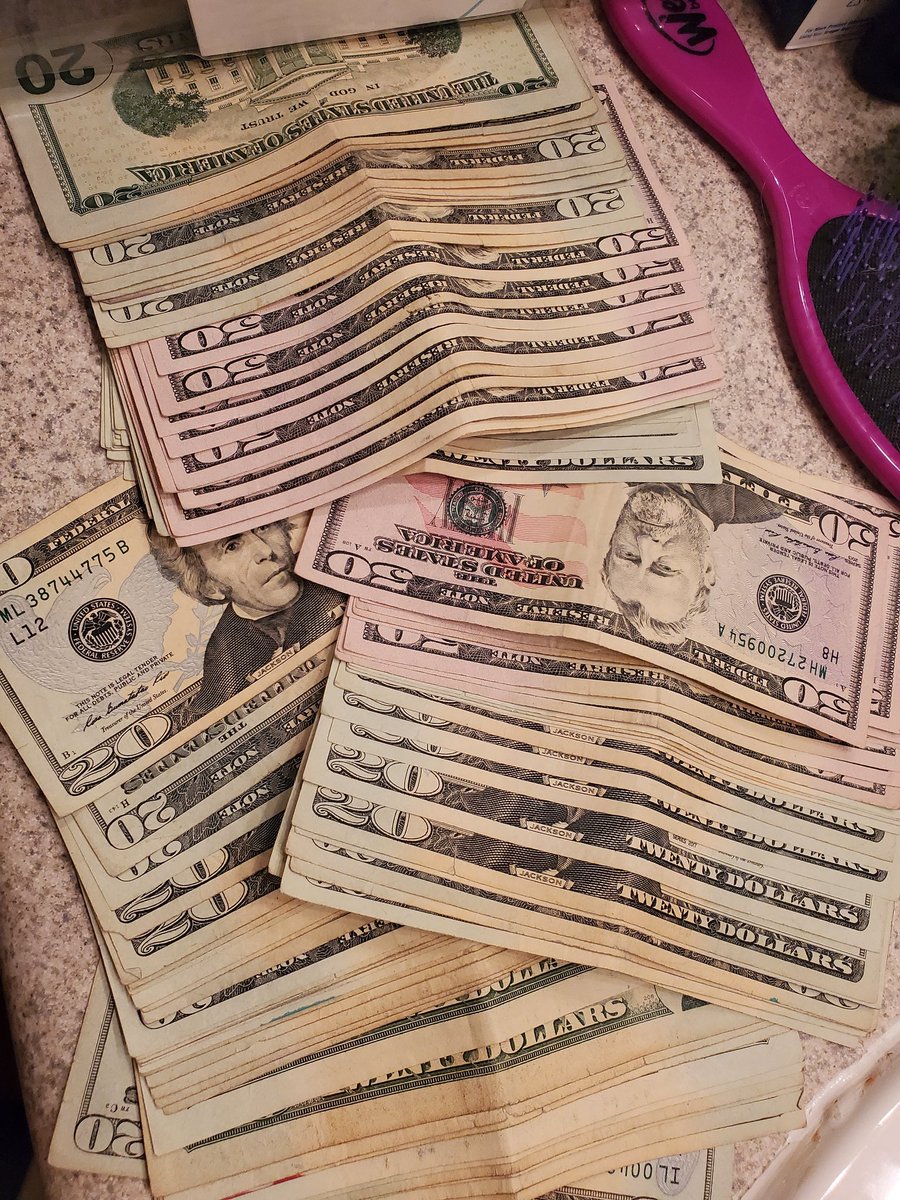 ALPHARMAGOD's tweet photo. Save every 10,20 and 50 bill that touches your hand no matter what and thank me later. This is only from last month. https://t.co/1oOwySN1Pg