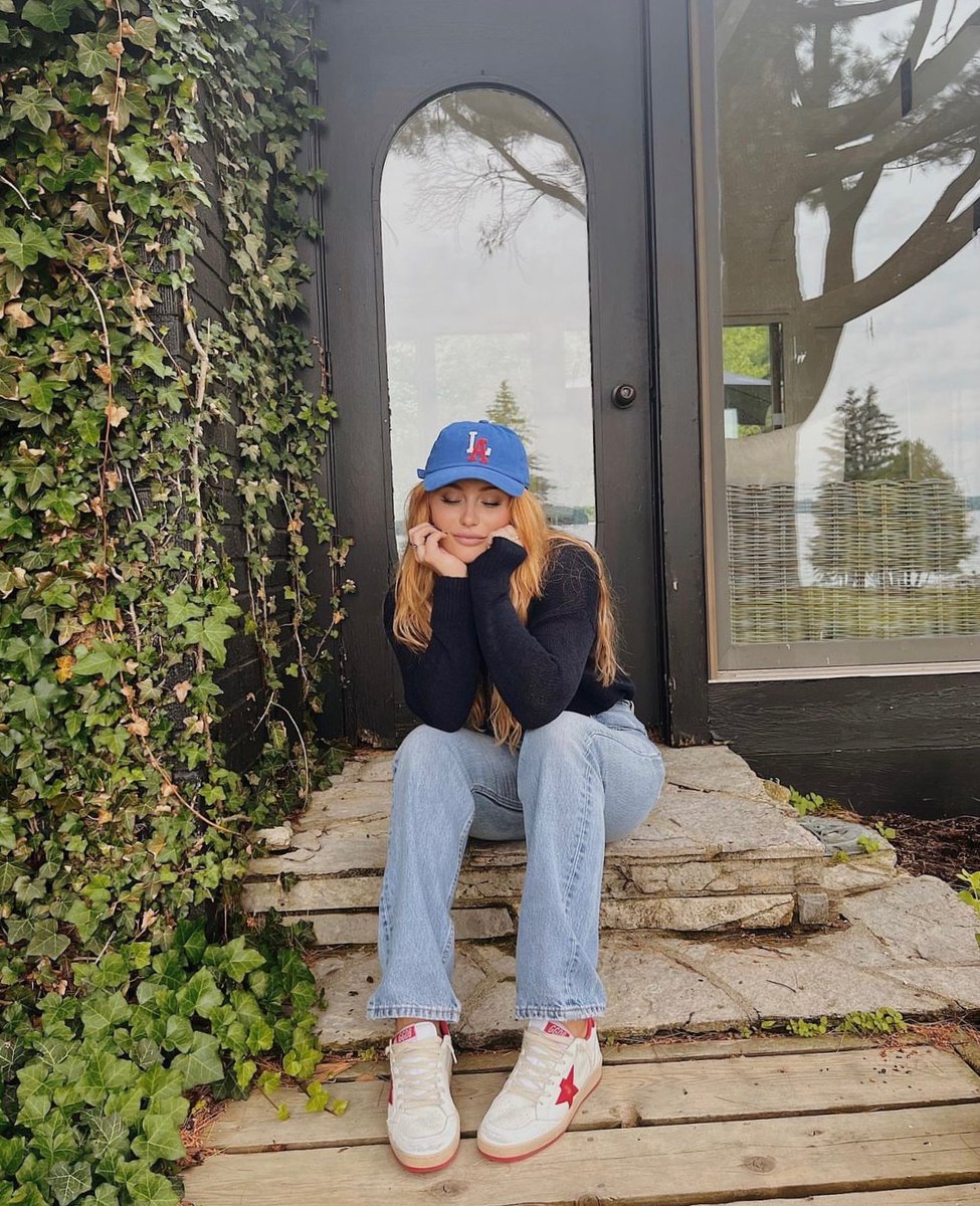 eloise's tweet image. Can you spot a Yorkie poo? 🐶