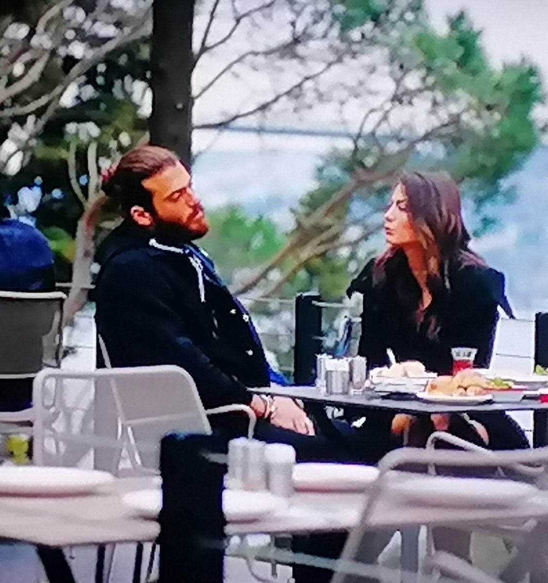 EvaStakov1's tweet photo. 🍓🍫❤️🤗
#CanYaman #DemetÖzdemir https://t.co/MAG1VOyST9