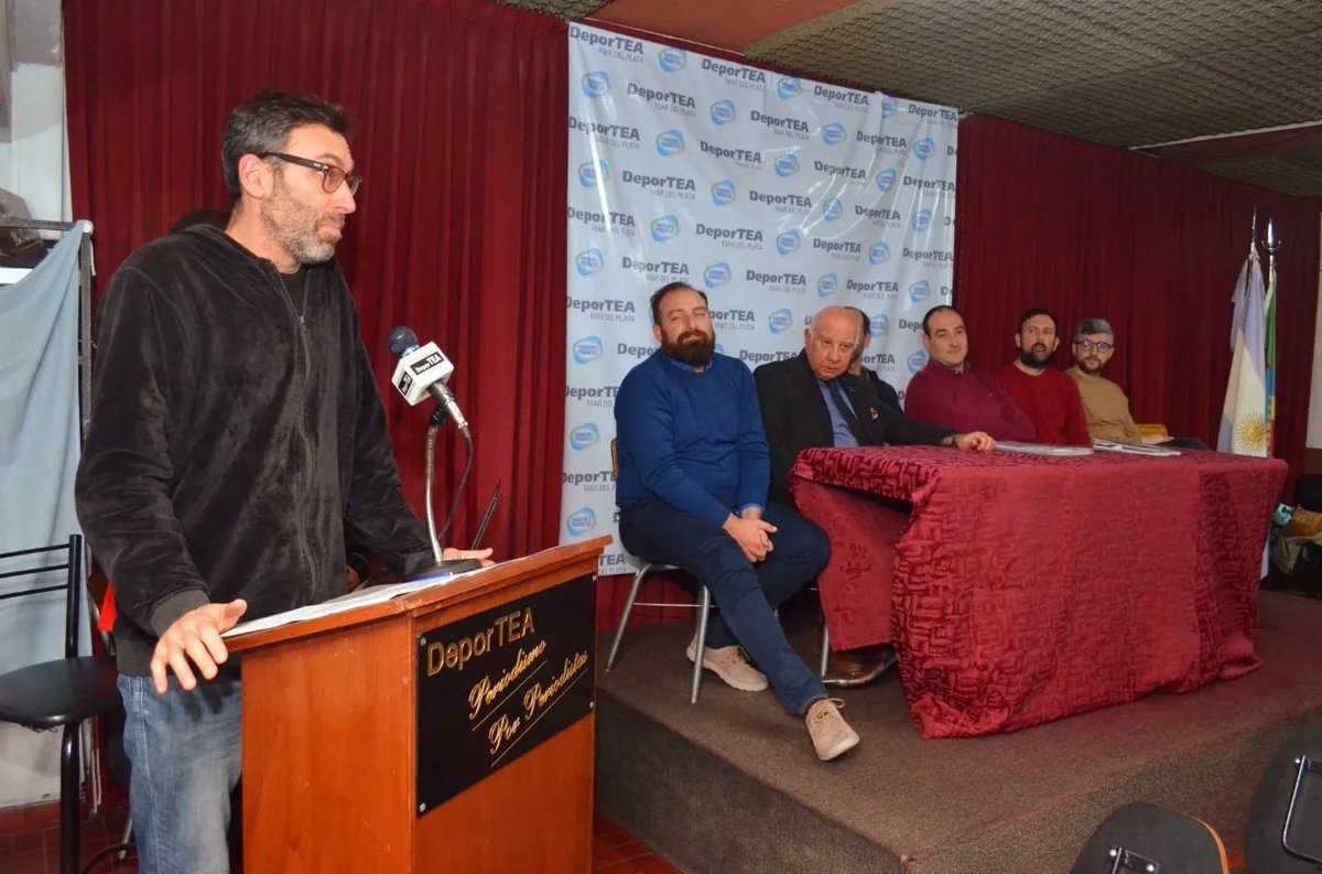 🤩 NUEVO ACTO DE COLACIÓN EN DEPORTEA MAR DEL PLATA‼️✨ El 1/07 realizamos, el Acto de Colación de grado de alumnos/as que finalizaron sus estudios  de la TECNICATURA SUPERIOR EN PERIODISMO (Resol. Nº 505/13) durante el ciclo lectivo 2020 
🎉Felicidades a los nuevos periodistas‼️