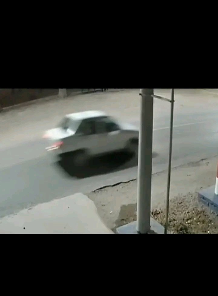 Desde la policía solicitan colaboración para identificar a este vehículo que estuvo en las inmediaciones de la última ubicación estimada de Agostina Trigo, el domingo por la noche en Buen Orden. 

Cualquier dato concreto, llamar al 911.