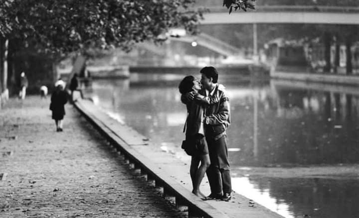 soyde_usted's tweet photo. "Te quiero como para ir contigo a los lugares que más frecuento, y contarte que es ahí donde me siento a pensar en ti"
-Jaime Sabines
#deusted #amor https://t.co/MZIA4x5DaF