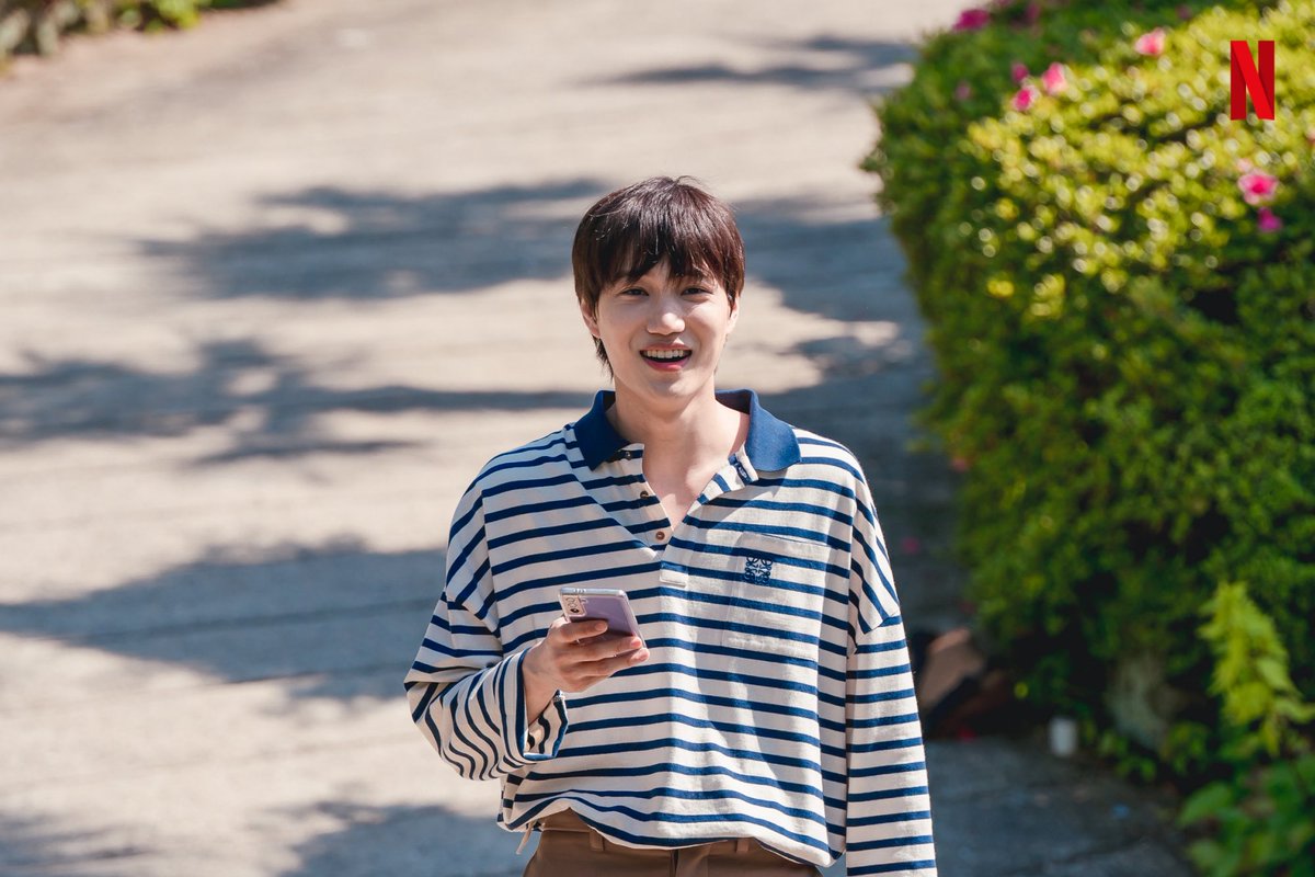 [VOTE]  Just In!  #Kai was included in the final list of nominees for the first ever Bluedragon Series Awards. 

🏆 New Male Entertainer Award
🏆 Popularity Award (Male)

🗓️ Voting period: July 6 - July 17 

🔗:  bsa.blueaward.co.kr/bbs/board.php?…

#BSA_Kai #카이 <a href="/weareoneEXO/">EXO</a>