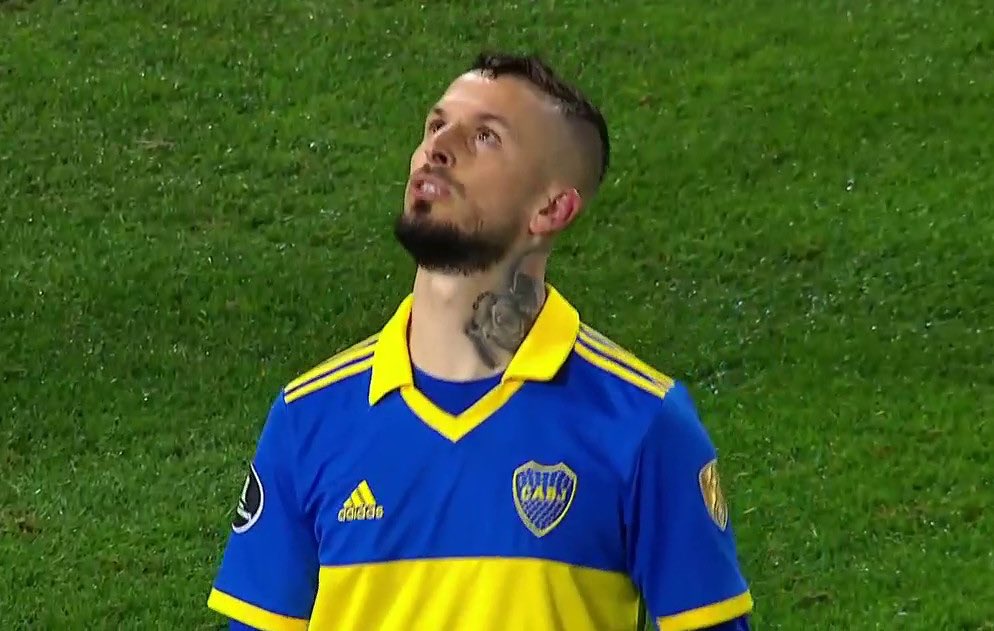 APityPeralta's tweet photo. Memedetto
- Ya va a bajar, ya van a ver, va a bajar y se va a meter en el ángulo. https://t.co/2afJ8KNaAQ