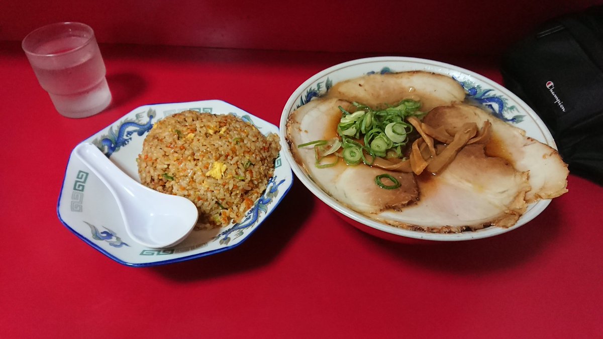 萬来軒 
チャーシュー麺イーガー
めっちゃ旨かった！
ライダーでまた行こう！