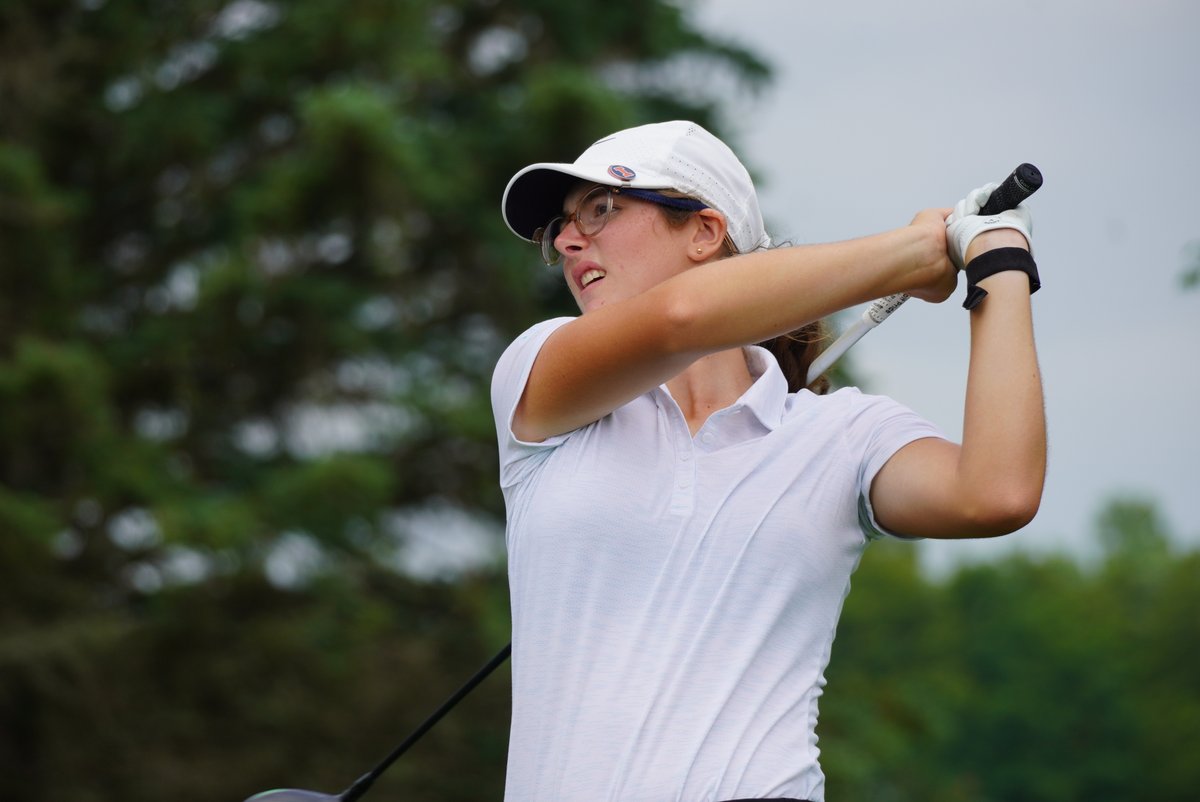 AJGAGolf's tweet image. Why was 6 afraid of 7...because 7, 8, 9! 

Elizabeth Beek is -7, shooting 8 birdies and 9 pars to lead after R1 at #PennStateJr.