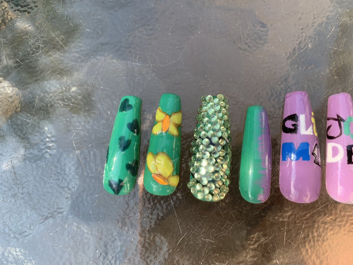 KPhongpradith's tweet photo. Glitch mode by NCT Dream inspired nails now available on my Etsy shop! #nct #NCTDREAM #MARKLEE #JAEMIN #JENO #RENJUN #chenle #Haechan #JISUNG #dreamies #NCTDREAM_Beatbox #KPOP #GlitchMode https://t.co/Fk2gzGZVMO