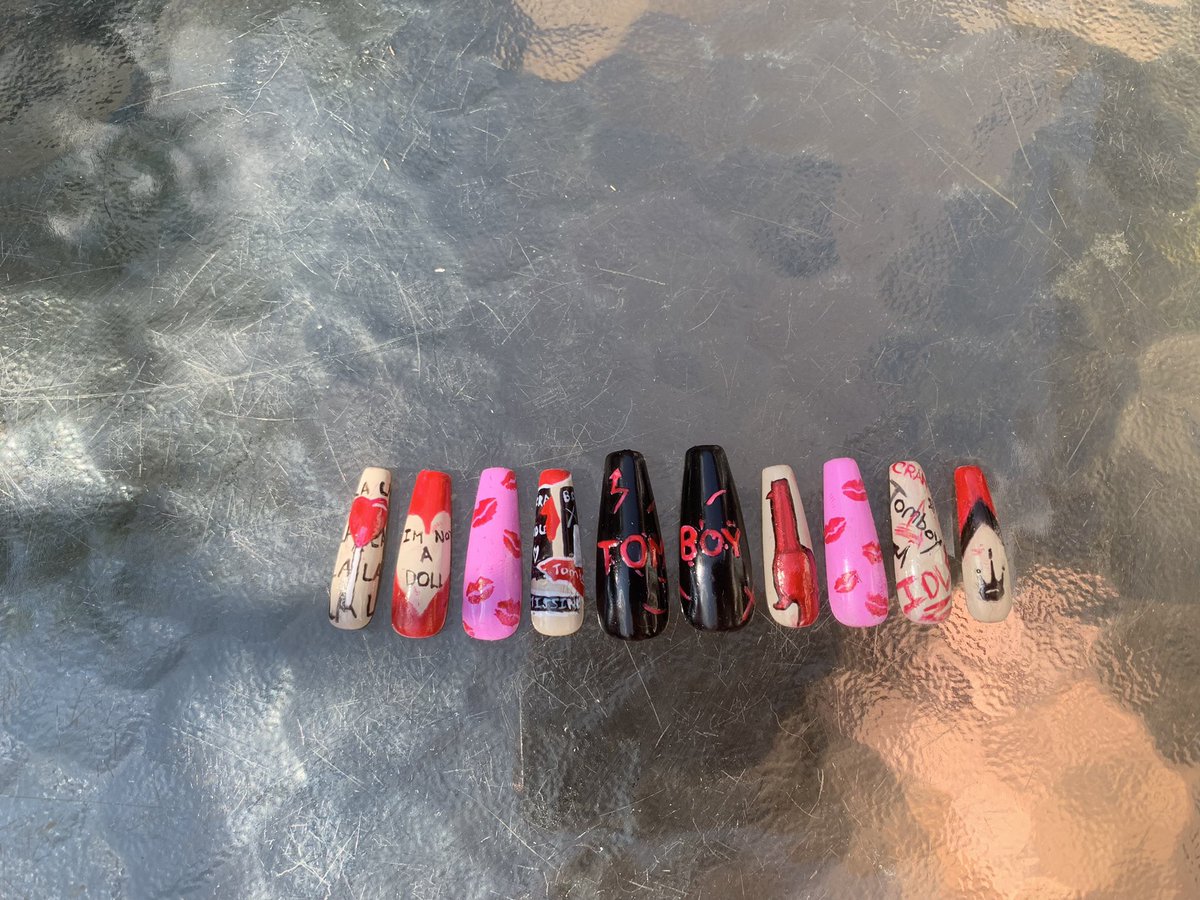 KPhongpradith's tweet photo. Tom Boy by (G)-Idle inspired nails now available on my Etsy shop! #GIDLE #GIDLE_WORLDTOUR_JUSTMEIDLE #Tomboy #KPOP #tomboygidle #MINNIE #SOYEON #MIYEON #YUQI #SHUHUA https://t.co/KFZQIhwJEm