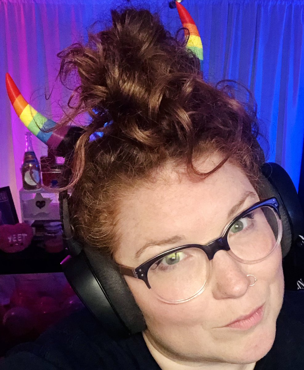 MeganML_TTV's tweet photo. Yaaaaaaaaaas!!! My @mollymaecosplay pride horns showed up today!! I LOVE them!
#prideeverymonth https://t.co/RMvcTKYewN