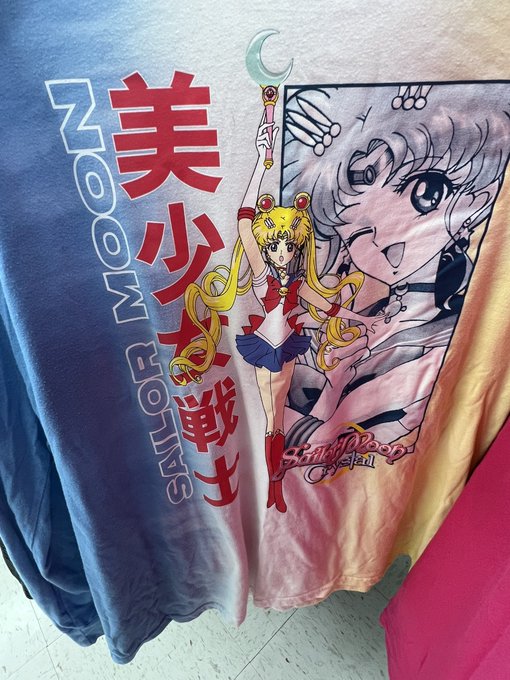 Bought this for my younger sister ❤️ https://t.co/nkdxcdtP9N<a href="/tag/mytwitteranniversary"class="tags"><span>#mytwitteranniversary</span></a>