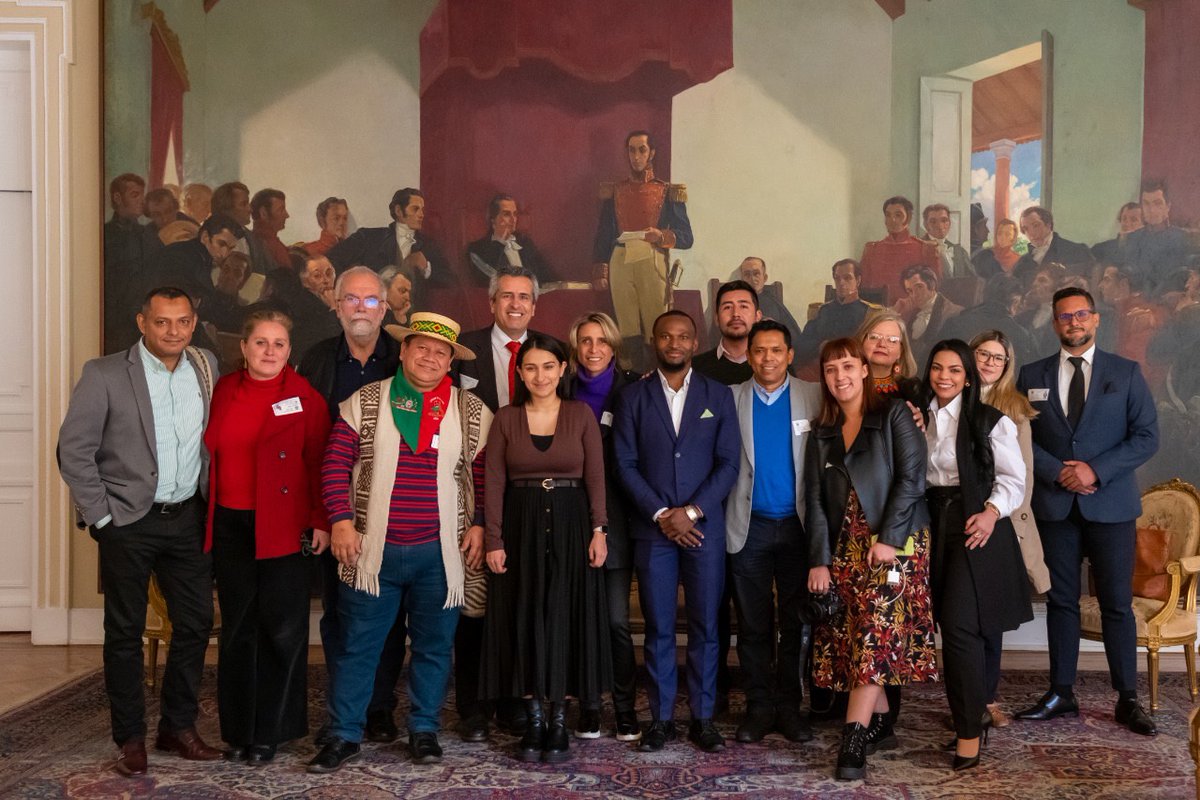 Gustavo Petro tweet media