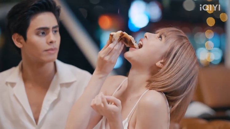yesnicksz's tweet photo. Carinha de princesa e fome de dragão kkkkk, isso pq eu ela e vegana
#CheckOutEP4 #CheckOutSeries https://t.co/eXRwSOCS1z