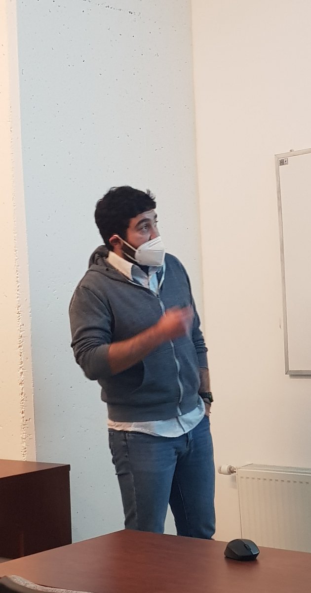 GuillermoDElia's tweet photo. En la tarde de hoy Marcial @quiroga_carmona presentó, defendió y aprobó su tesis doctoral. #Abrothrix  Arriba!!  🐁🇻🇪🍻

@PostCienciaUACh 
@EcolEvolUach https://t.co/6Poopv5VEx