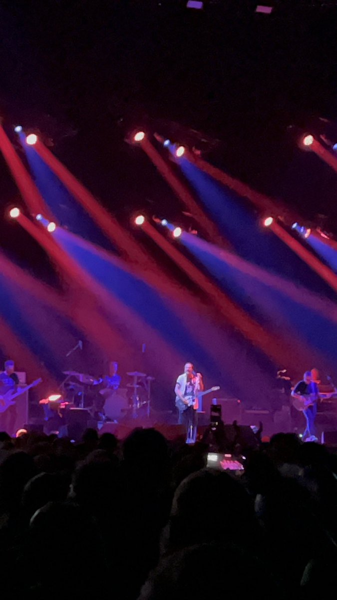 kfriis's tweet photo. @larsmathiasen @PearlJam Genialt! Love Boat Captain ❤️ https://t.co/9l2QGWxZ7w