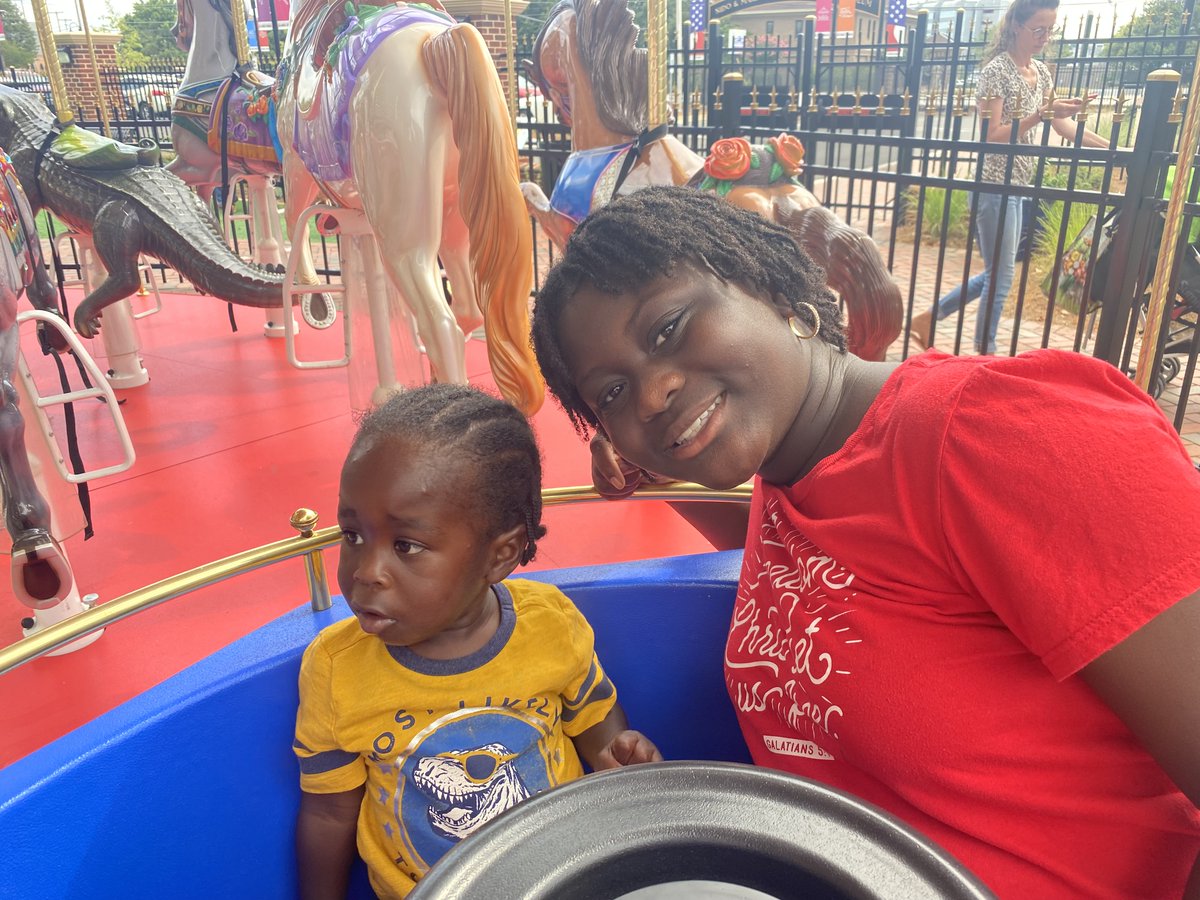 MissLeslie_5's tweet image. Being present. Focusing on what matters MOST. ❤️ #family #missingone