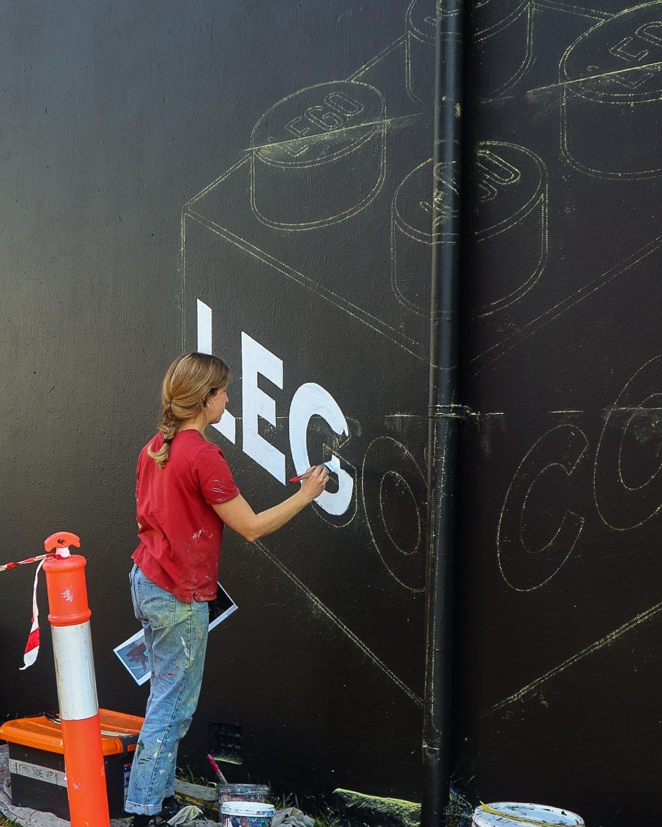 Apparition Media tweet media