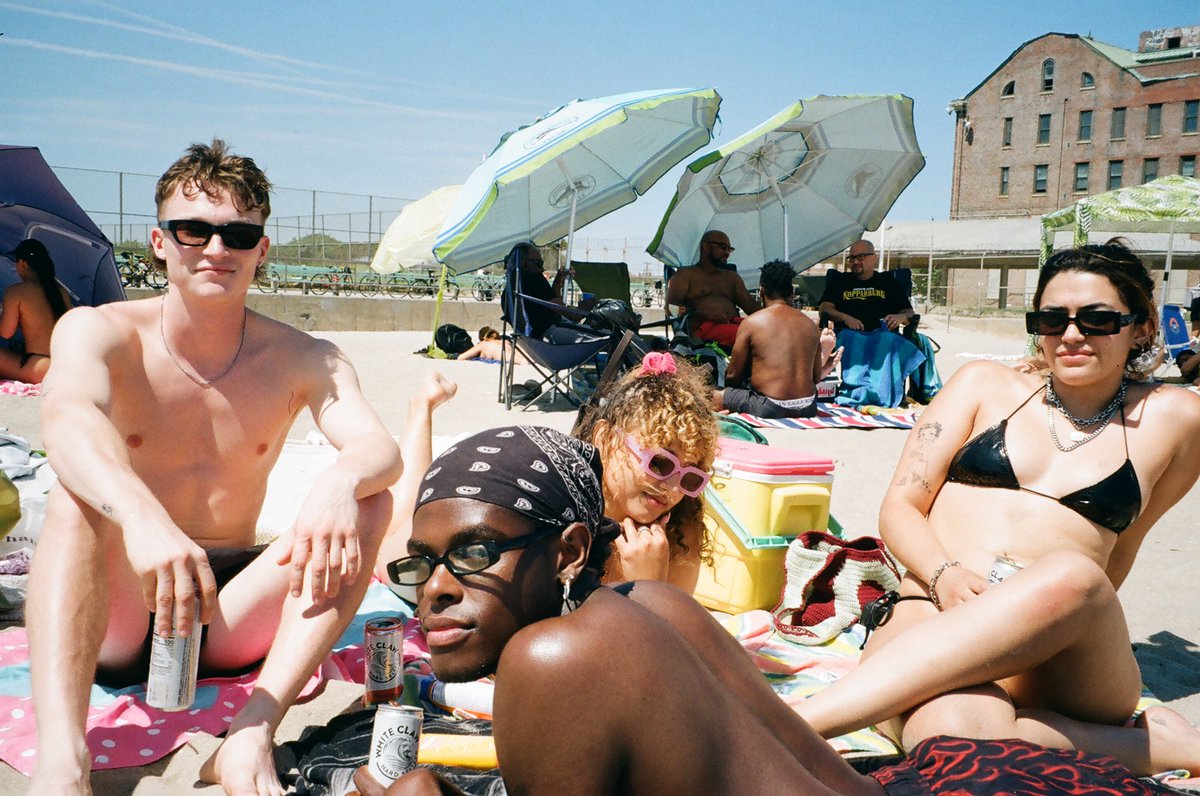 barbthebuilder_'s tweet photo. some recent pics I took on film! check out my instagram here ❤️ would appreciate the support https://t.co/AM74PcWzxN https://t.co/amEbh7G3cb