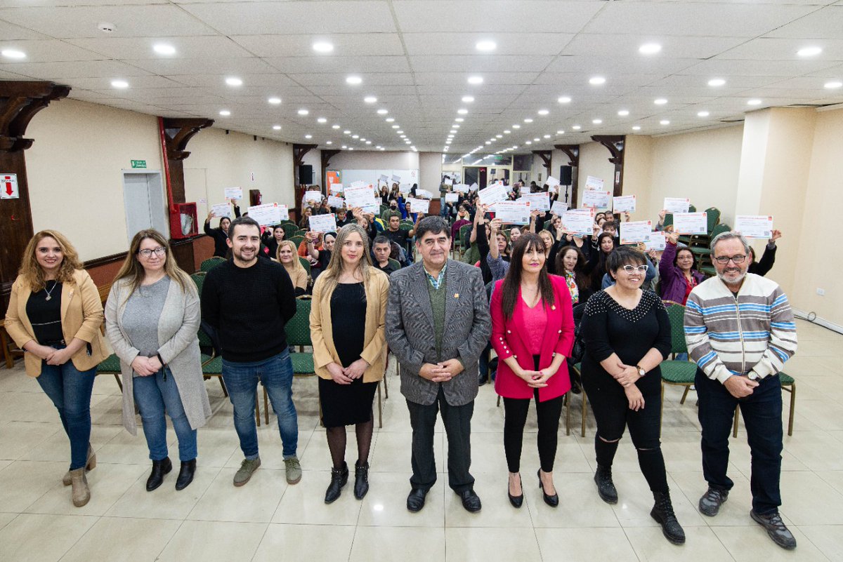 Somos ciudadanos del fin del mundo tweet media