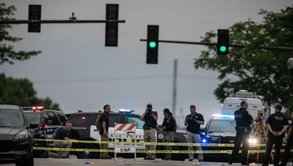 ians_india's tweet photo. The death toll of a massive #shooting during a #July4Parade  in the #Chicago suburb of Highland Park on Monday has risen to seven, as police updated the number of people wounded to 46. https://t.co/4iI2ZnCRQX
