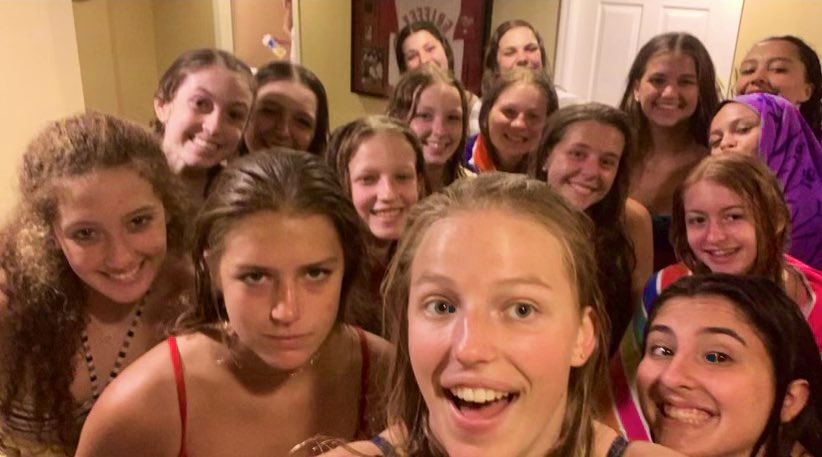 LadyAvesVball's tweet photo. Look out @LadyAviatorPolo @AviatorPolo, we’re coming for you! @AvesAthletics #coolinthepool #nogymnoprob https://t.co/7amSf5lO4x