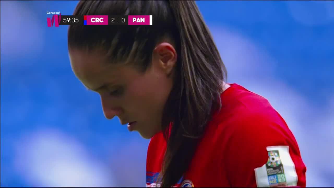 After a lengthy VAR check, Costa Rica are awarded a penalty and Katherine Alvarado buries it for the Ticas. 💪”