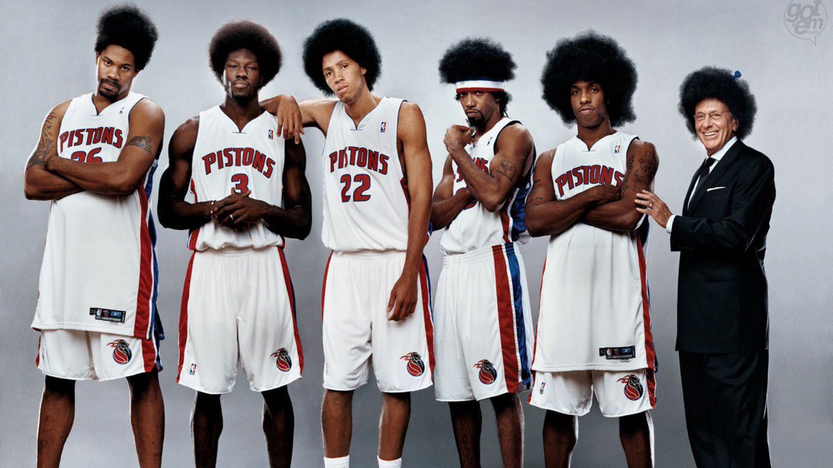 NBAMemes's tweet photo. This team beat prime Shaq and Kobe 😤 https://t.co/QOCabJz2oE