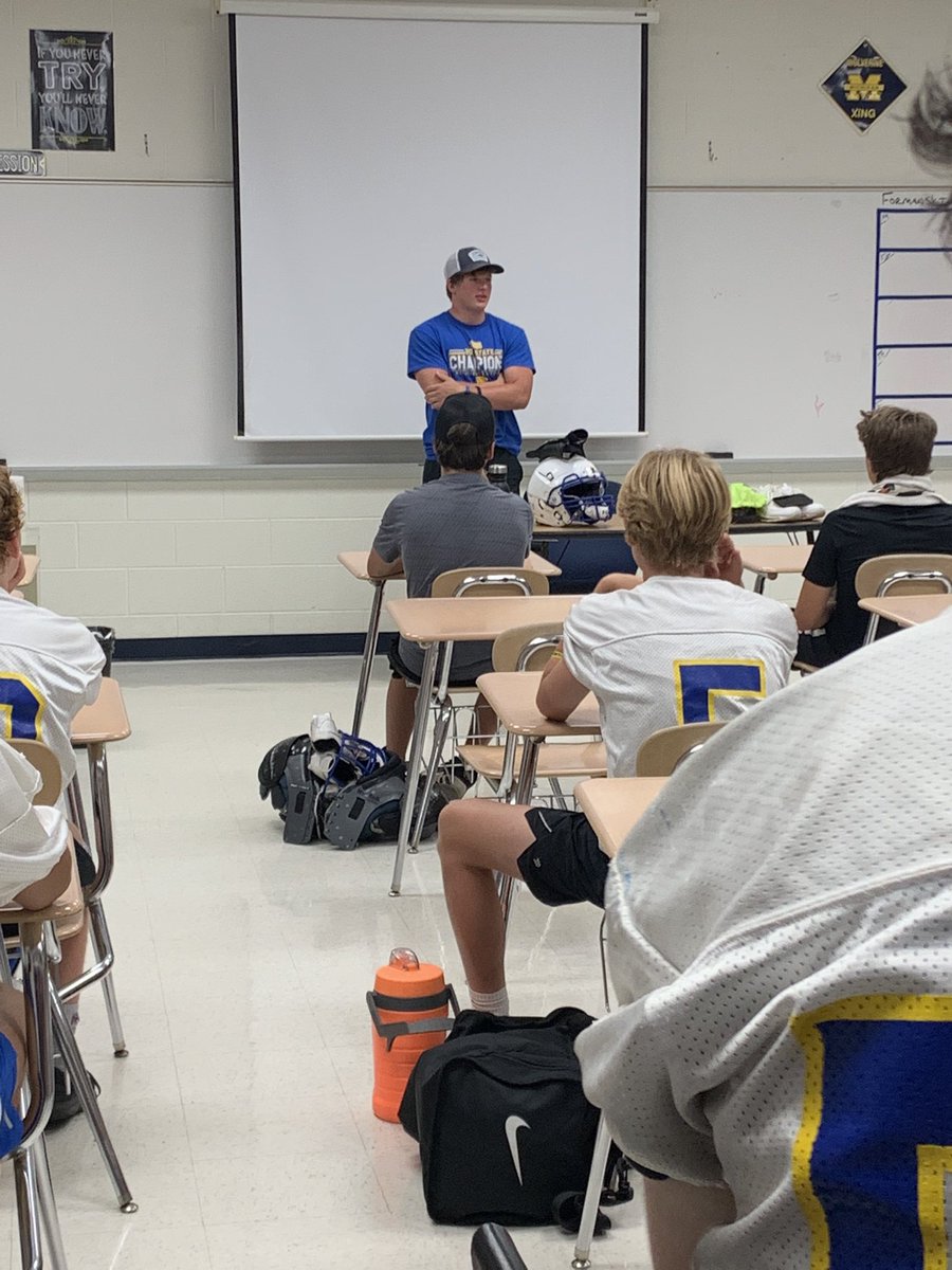 Thank you Jake Kapel for being our first Falcon Talk of the season! Jake talked about working hard and making memories. #LinkUp #WeAreNorth