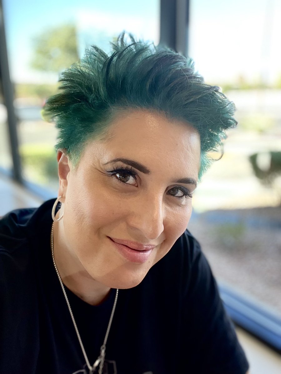 Alissa Knight tweet media