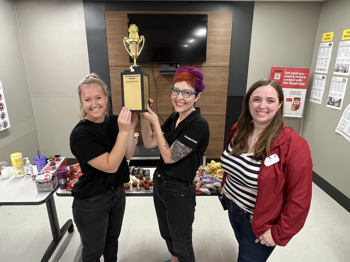 GoForAlice's tweet image. All of the hard work leading up to July 4th to be ready and relevant for our guest paid off big in Food&amp;amp;Beverage at T2106 with some really strong sales growth! Special shoutout to my Starbucks TL Mindy for having the top-comping department!