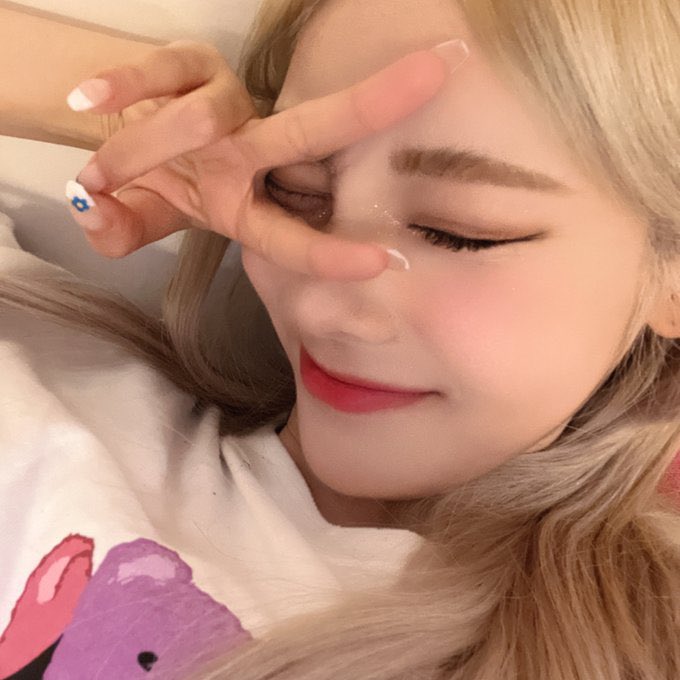 yeosoulie's tweet photo. jinsouls fab posts are my favourite .. :( so soft https://t.co/H5hNJuaR6G