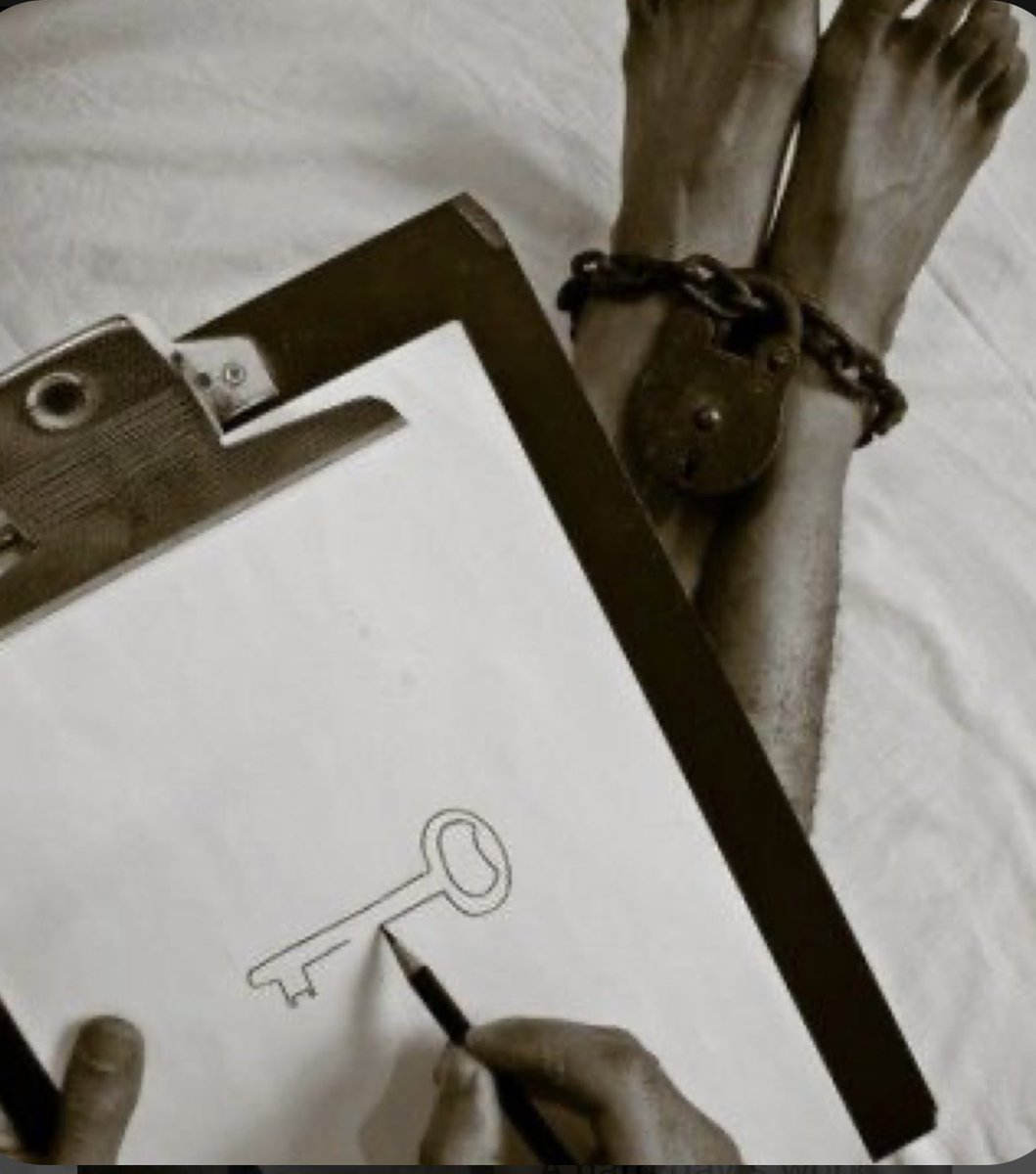Shelly1968real's tweet photo. Chained to
Yourself alone
Battling your
Own mind
Trying to
Create the key
To free yourself
Letting your heart
Love again
For the soul
To wonder free
Reaching out
For the happiness
That is so greatly
Needed
S.Perry
#Lustified https://t.co/rVhO0lzfkM
