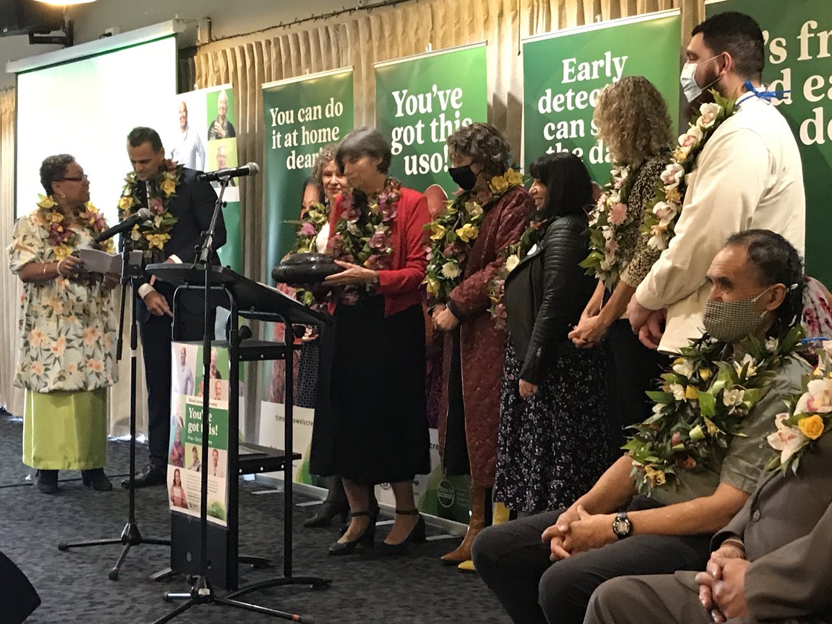 madeupinblue's tweet photo. Incredibly moving to see my mum and her team being acknowledged at the launch of the National Bowel Screening Programme. Over 20 years in the making! #timetoscreen https://t.co/HWz4npt5KZ