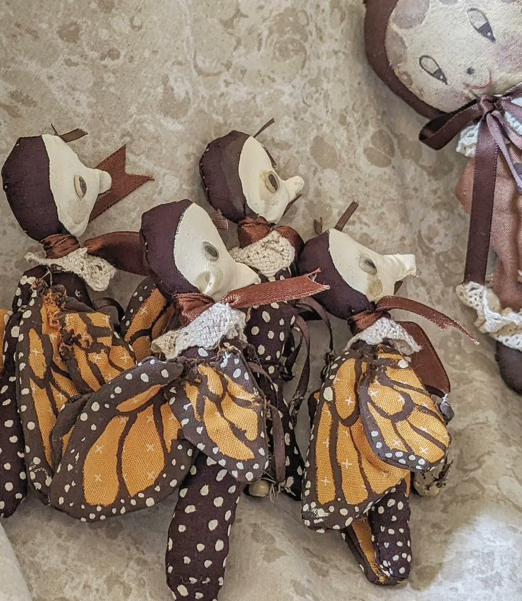 Small butterfly handsewn clothdolls for my shop,
I made four, 
if you are interested the link to my shop is in my bio .
Thank you.
 
2022 
Sommer.