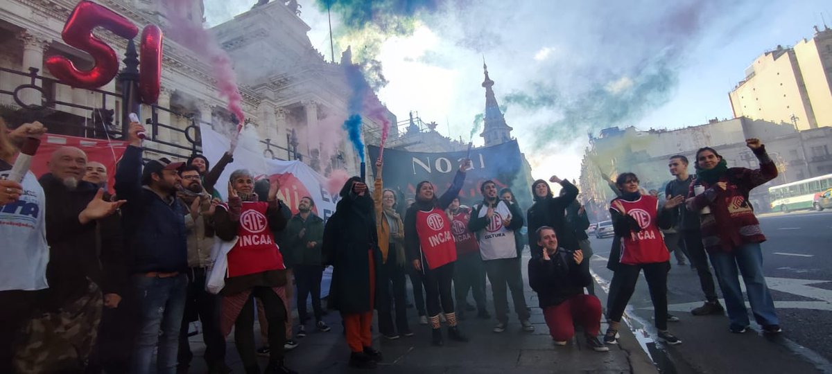 unidxsporla's tweet photo. Luchar sirve!! Lo logramos adentro porque estuvimos afuera. La  Comisión de Presupuesto y Hacienda  con su par de Cultura y Educación votó a favor del Dictamen por mayoría del Proyecto de Ley que prorroga por 50 años las asignaciones específicas  a las actividades culturales. https://t.co/hRMwhwAu79