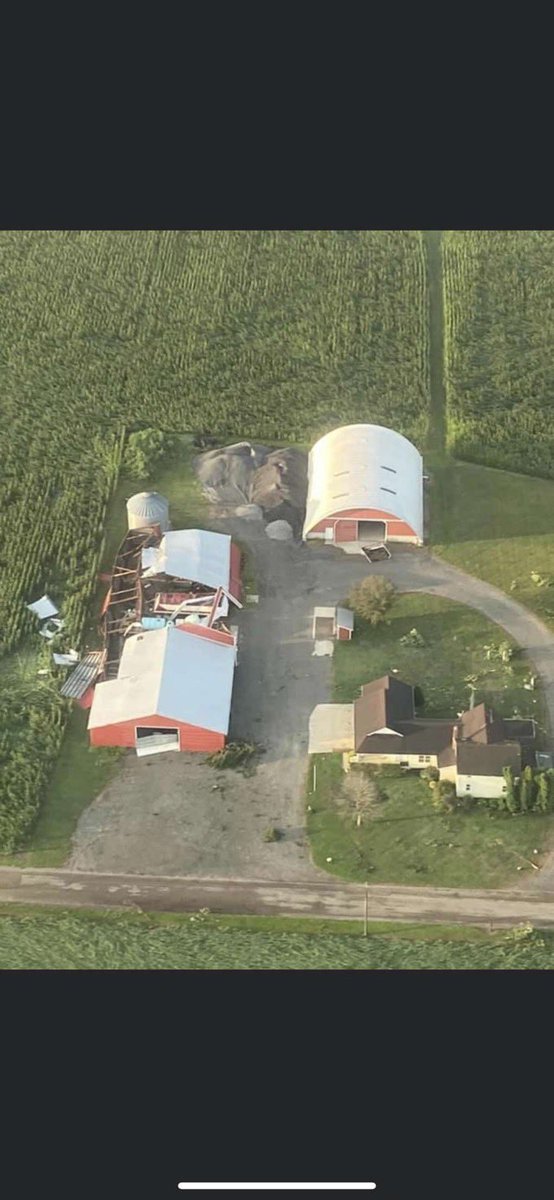 brandonbusss's tweet photo. @harleylama @PlsntVlyFarmer I still have ptsd from the derecho 2 years ago https://t.co/fuxf4MjHy0