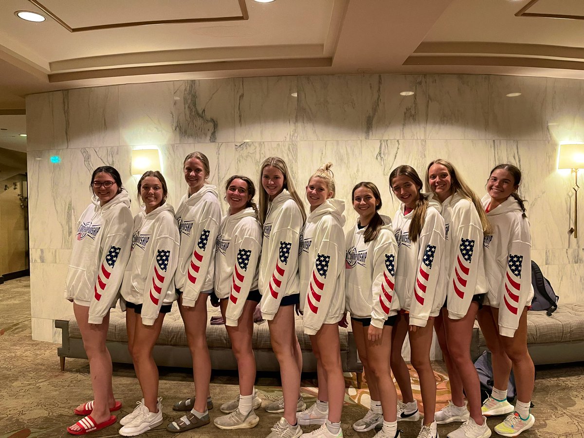 sammi_bergjans's tweet photo. 4,492 teams @HPSTLVBC 16 Royal is in the top 25 AES Power Rankings. So proud to be on this journey with my team. Thank you to all my teammates who carry their shovels with them #GoGreen#Grit, coaches, trainers, and my parents for supporting us along the way! https://t.co/7ifxrDrN0O