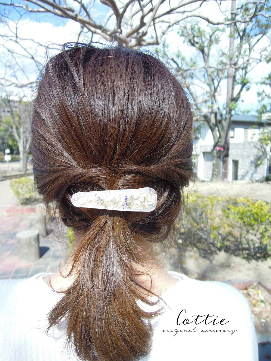 cottie_atsuko's tweet photo. ＼ お知らせ ／

07.06(水)〜07.12(火)
POP UP SHOP「#手作市場」
#京阪モール京橋 本館2階stageD
「クリスピークリームドーナツ」前

#Cottie の人気商品たっくさん並べてます💗

今日も倒れそうなぐらいの蒸し暑さですが、そんな時はスッキリと括って #ヘアアクセサリー でオシャレしてください🌻 https://t.co/rhIvZ8ZdBS