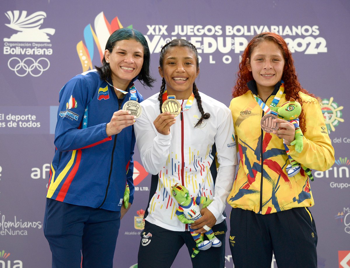 ASotomayorEcu's tweet photo. ¡Enhorabuena!

El país revalida su tercer lugar en el arranque del ciclo olímpico, superando a Perú y Chile, naciones que vienen albergando eventos multideportivos.

Esto demuestra un desarrollo deportivo.

VIVA ECUADOR 🇪🇨 https://t.co/DaqrWx6L21
