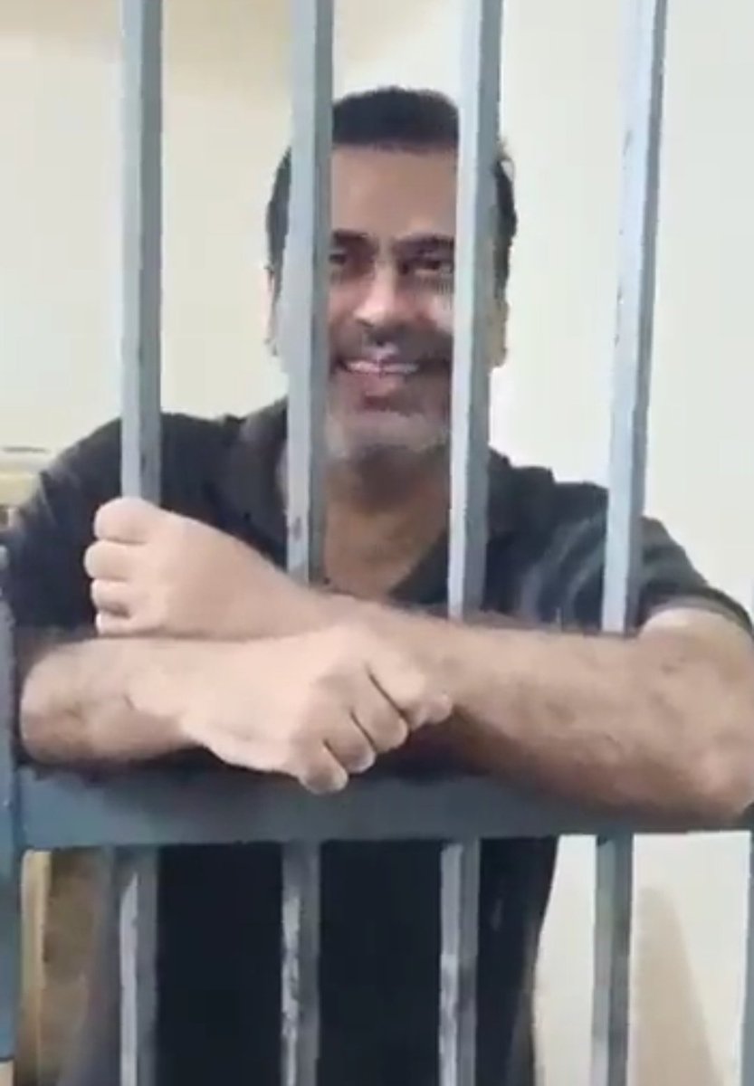 IGIawais009's tweet photo. lagend is always smile
bajwa loss imran khan win
#WeStandWithImranRiaz

#میں_بھی_عمران_ریاض_ہوں https://t.co/MpyMDSYGnV