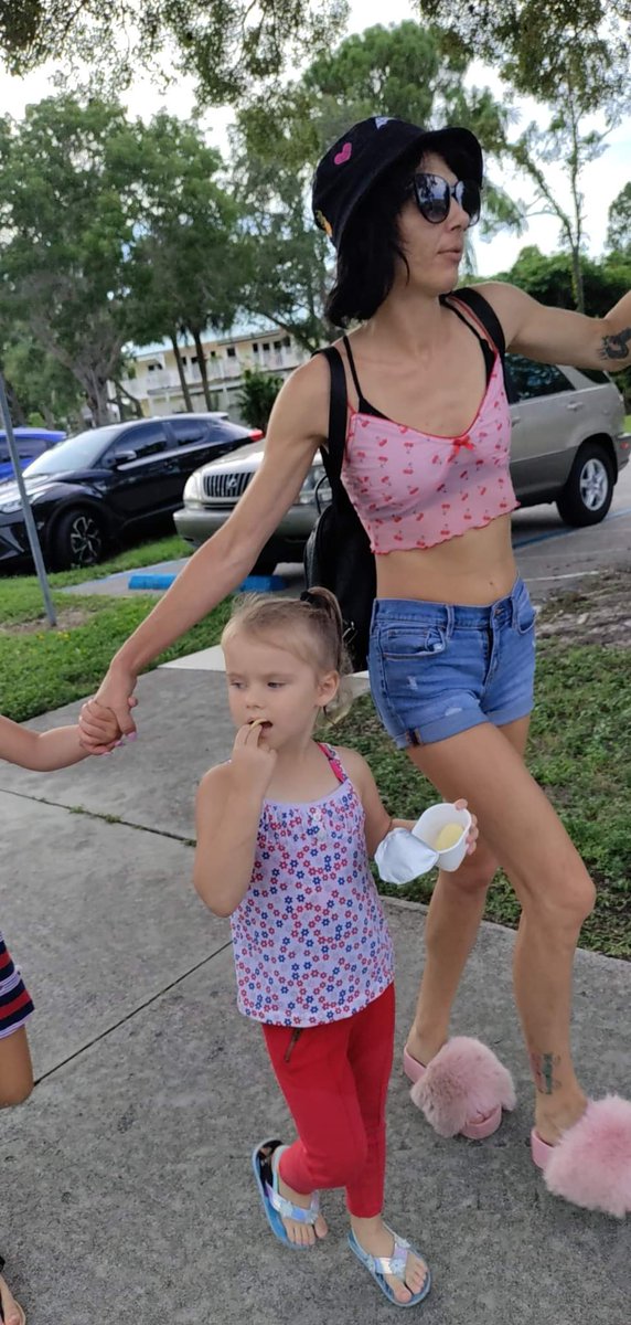 lilmolag's tweet photo. Late #HappyFourthOfJuly #Happy4thofJuly #Happy4th #Happy4thOfJuly2022 #familyfun #family #love #neices #coolaunt #HappyIndependenceDay #HappyIndependenceday2022 https://t.co/QtGJIW0SzU